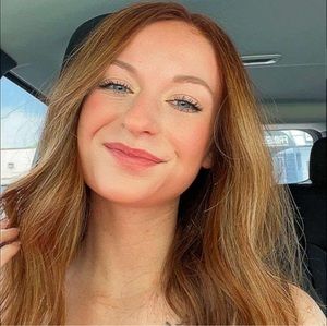 Meet your Posher, Kaylyn